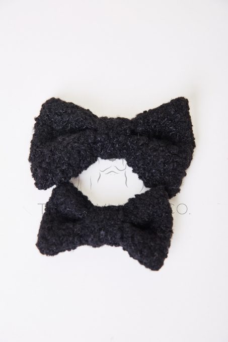 WOOLLY BOW TIE FOR DOGS